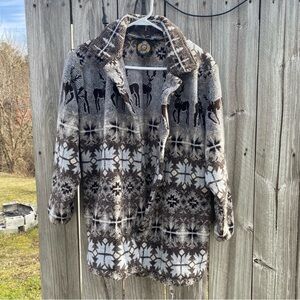 Sunbuster Fleece Jacket Deer Snowflake Print Button Front Collar‎